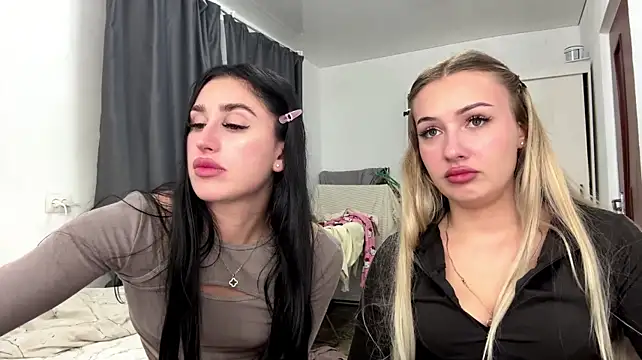 CaitlynBlasenhauer - spank butt Lesly