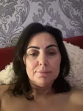 Emma_roqueen - Single QUEEN looking for a faithful slav