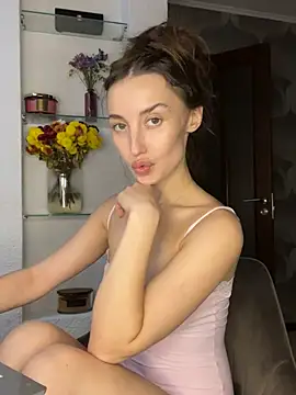 Polli_Kiss - Spank My Booty🍑