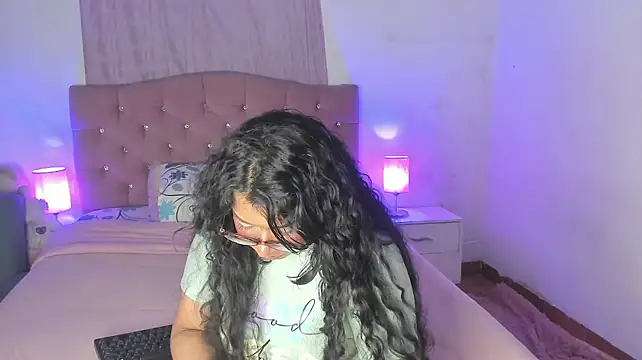 Latinabombsheell - OIL BOOBS AND BOUNCE