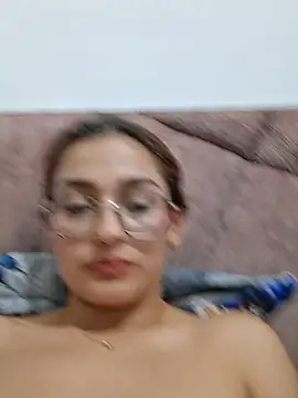 Ary-18 - Naked + spanking on the buttocks 🍑
