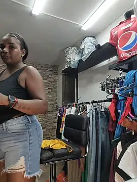 MAREIA_25 - HIDDEN CAM MAKE MY PUSSY SQUIRT ?