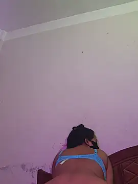 TANISHA-2026 - Suck niple