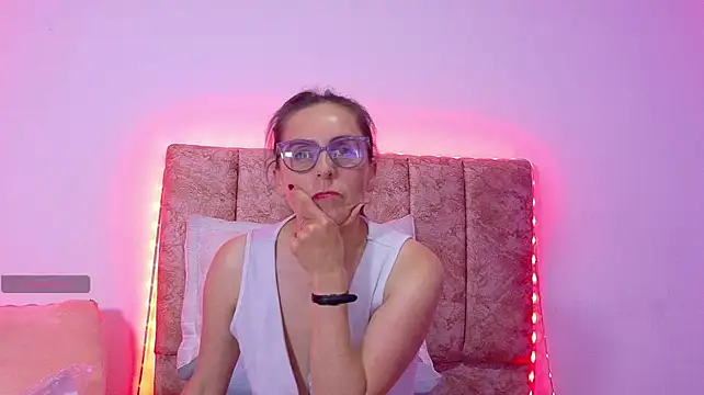 Ava_Raye - deep-throat brown dildo