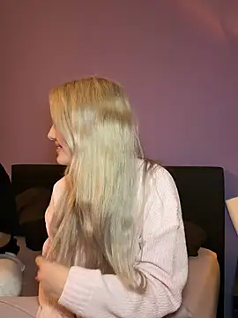 Holly-Glamour - Boobies last tip Stranger Video