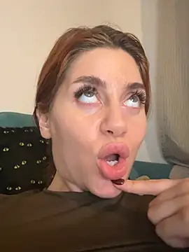 JesicaRabitt - SLOPPY POV BLOWJOB 😋😈
