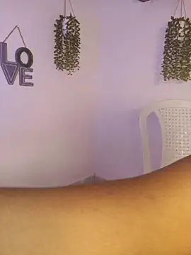 Yara-ebony - 🥵🥵1FINGER DEEP PUSSY 🥵🥵