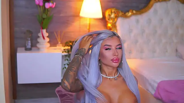 Juicy_Jessye - Warm me up with your touches