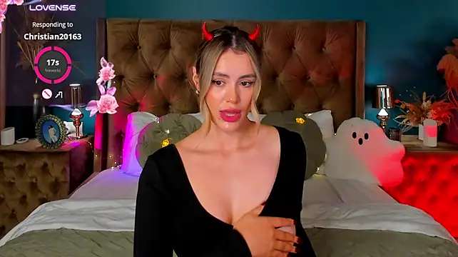 LunaKale - Fake cum on naked tits 💦💦💦