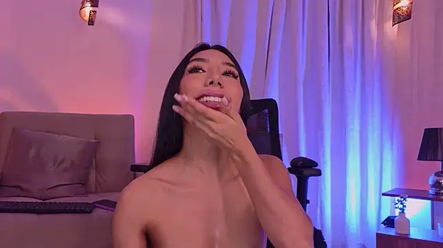 IsabellaLux_ - FINGERING MY PUSSY CLOSE UP! 👑💛