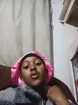 LilPeachHeart - Pay my school fees