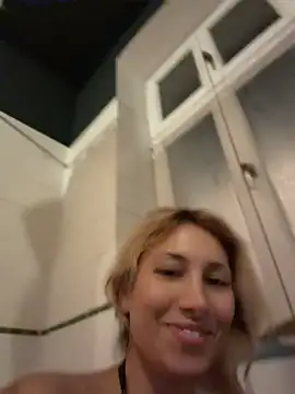 Suyneslii - Ass flash