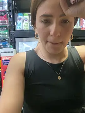 Andrea_19blonde - Zoom pussy