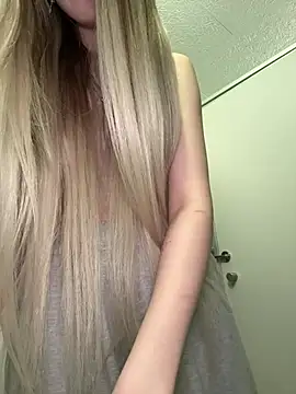 Nancy_chancy - DOGGY IN PANTIES CLOSE TO CAM🥵