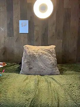 Daisy_Michto_Officiel - BAISE TOI LES JAMBES SERRÉES ❤️ + BOOBS