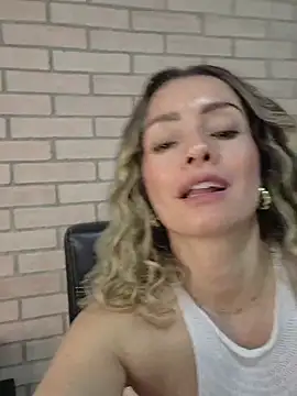 Loly_Horny - 🔥💦Dildo & Squirt💦🥰