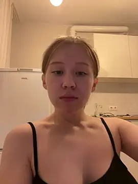 Evie_Wayne - Topless