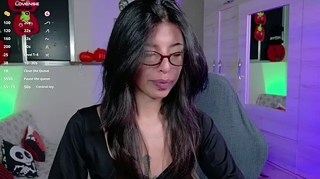 NanakoDollx - STRIPTEASE