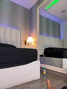 Mia-Medina - show plug anal big