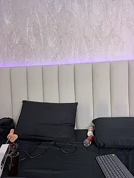 Yessica_Navarro - SHOW CUM