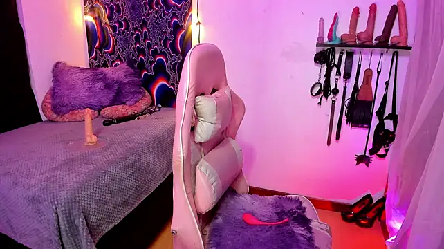 X1z33tt3 - deep throat + big toy+ saliva in tits
