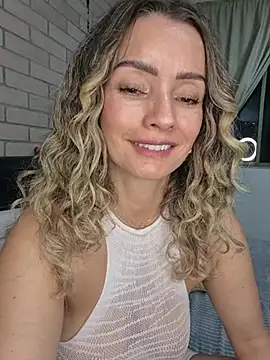 Loly_Horny - 🔥💦Dildo & Squirt💦🥰
