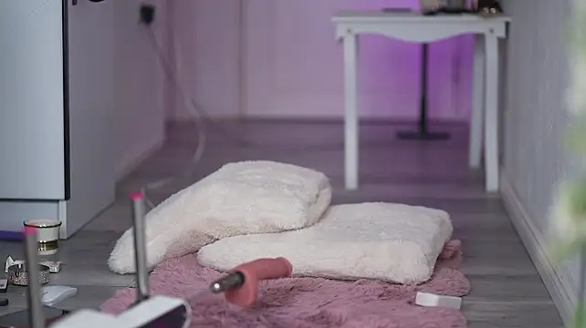 Emma_godess - squirt fountain