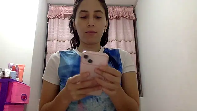 LatinDoll8 - Fuck me with your dick doggy style 😈