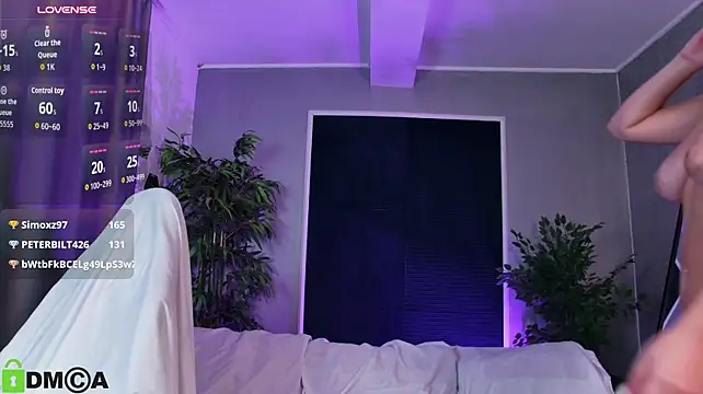 LorraineTease - Cover me in