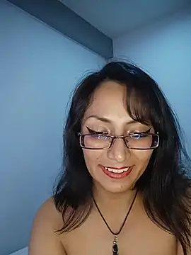 LucyCherry69 - Montame bebita 🤠