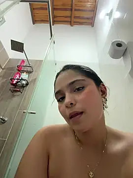 Sarasweet_sex - Rub pussy with domi orgasms