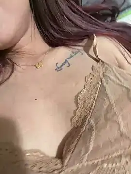 Xiaoyu-X - 小粉
