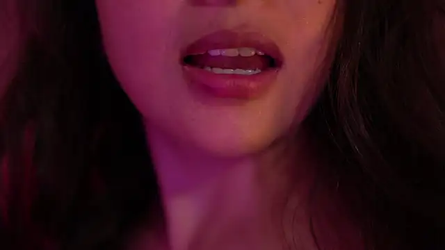 Lirio05 - Panties off & sniff? 🔥