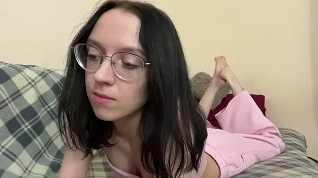 EvaRavelle - play with my panty straps^^