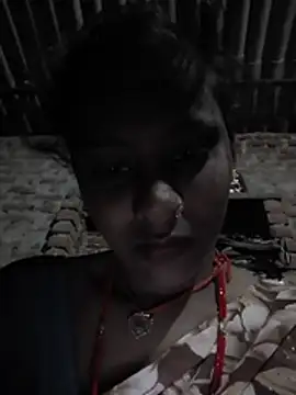 Hot_khusi753
