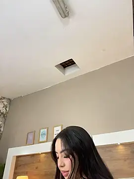 MiaFarkash - CLAP THAT ASS