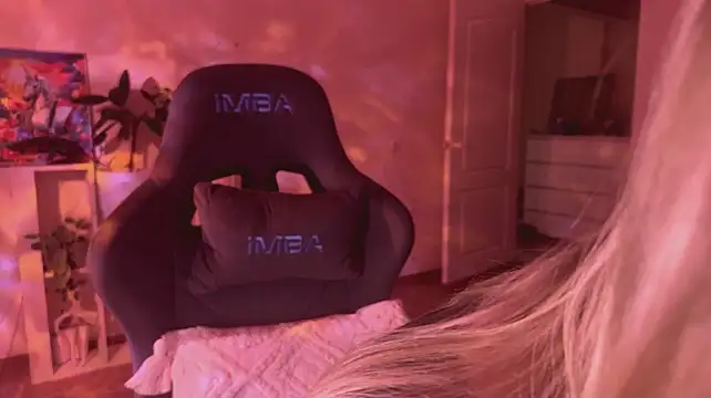 Alexa_purr - wear slutty bodysuit