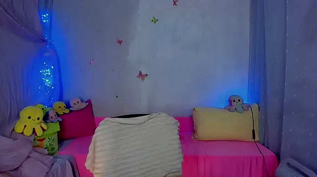 YourLizzyDoll - stay topless+blowjob 3 min