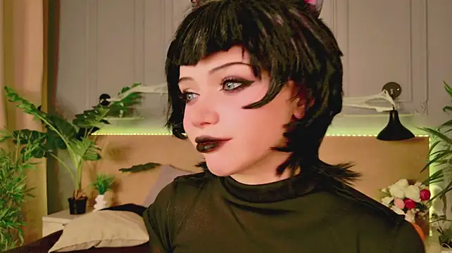 Dark_Diva - play feet on cam