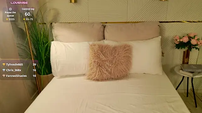Erica_Martin - Show Daddy your naked tits🎀