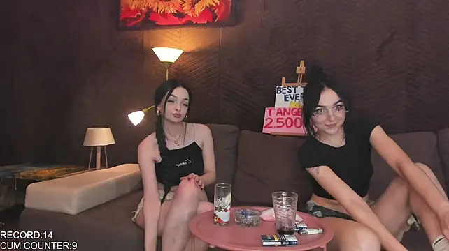 Roomies - MAKE US SQUIRT 💦