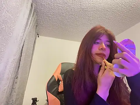 SuzzyyM - Oil pussy