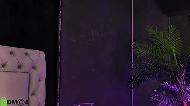 OliviaHawn - Strip & Play