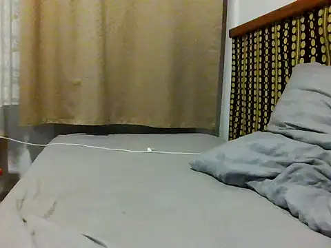 Sarahstrip1 - Popsi olajozás pucsítva 🥰💋