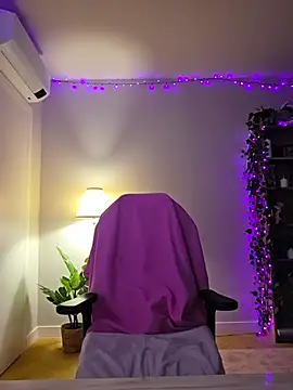 MiaRides19 - I will suck dildo 🙈🙈