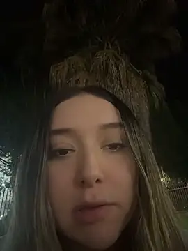 Sarisloves - 🌸Fuck dildo and squirt 🌸