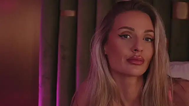 AmeliaAngel - get my pussy really weeeet