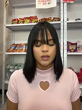 Bella-Ferrer - ride torso in the store