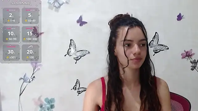 Helen_kinett - show tits and milk