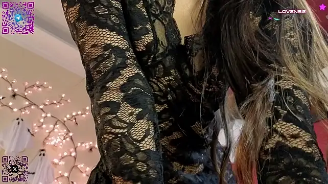 Milisaaaaa - drool on boobs